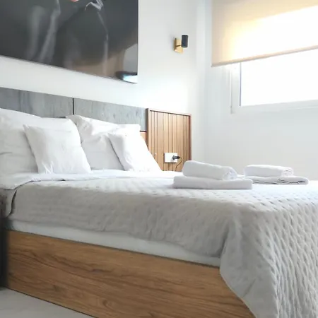Apartmán Modern With Terrace *